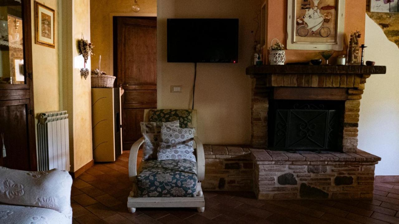 Il Casale Di Fiore Cannara Экстерьер фото